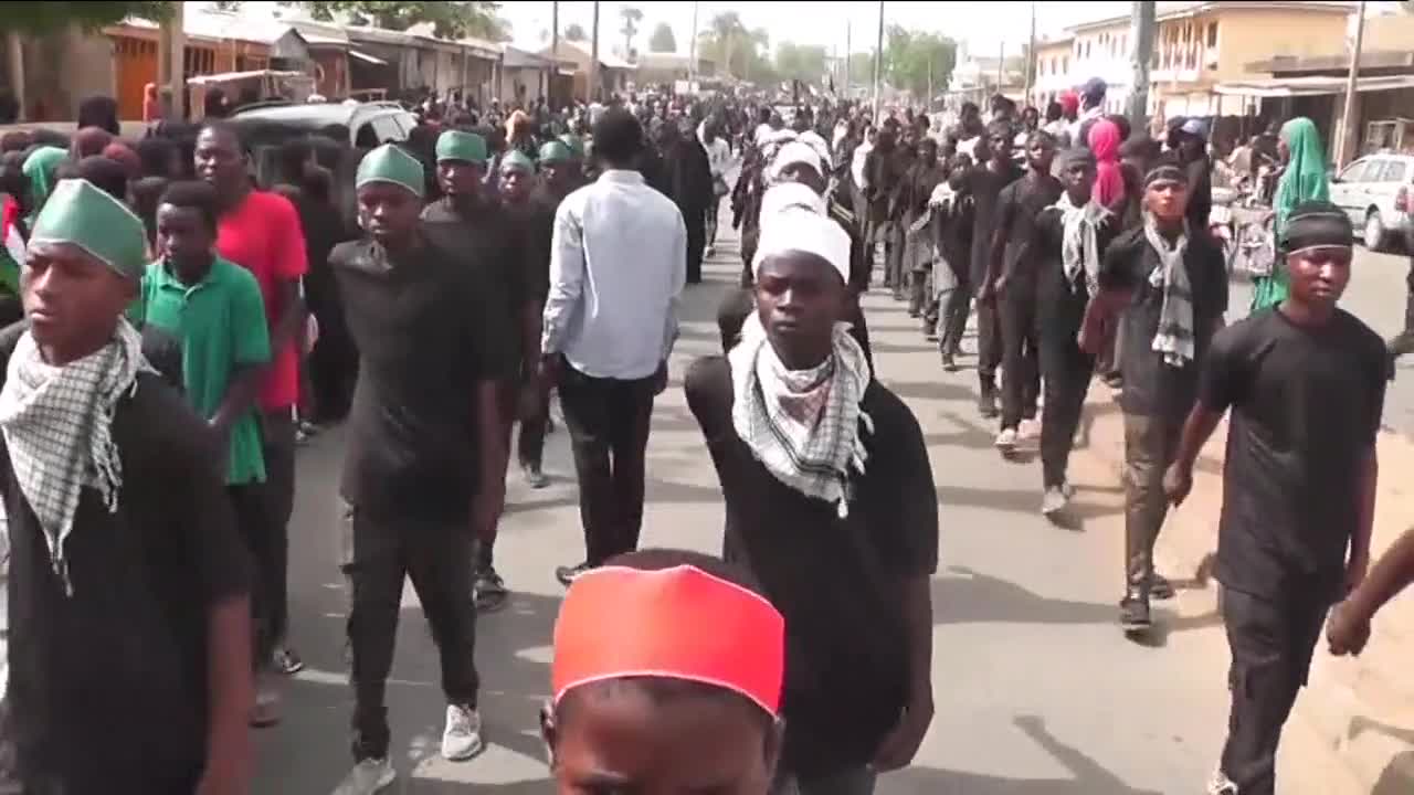 نيجيريا _ آلاف النيجيريين يحييون يوم القدس العالمي في العاصمة أبوجا - snapshot 117.17
